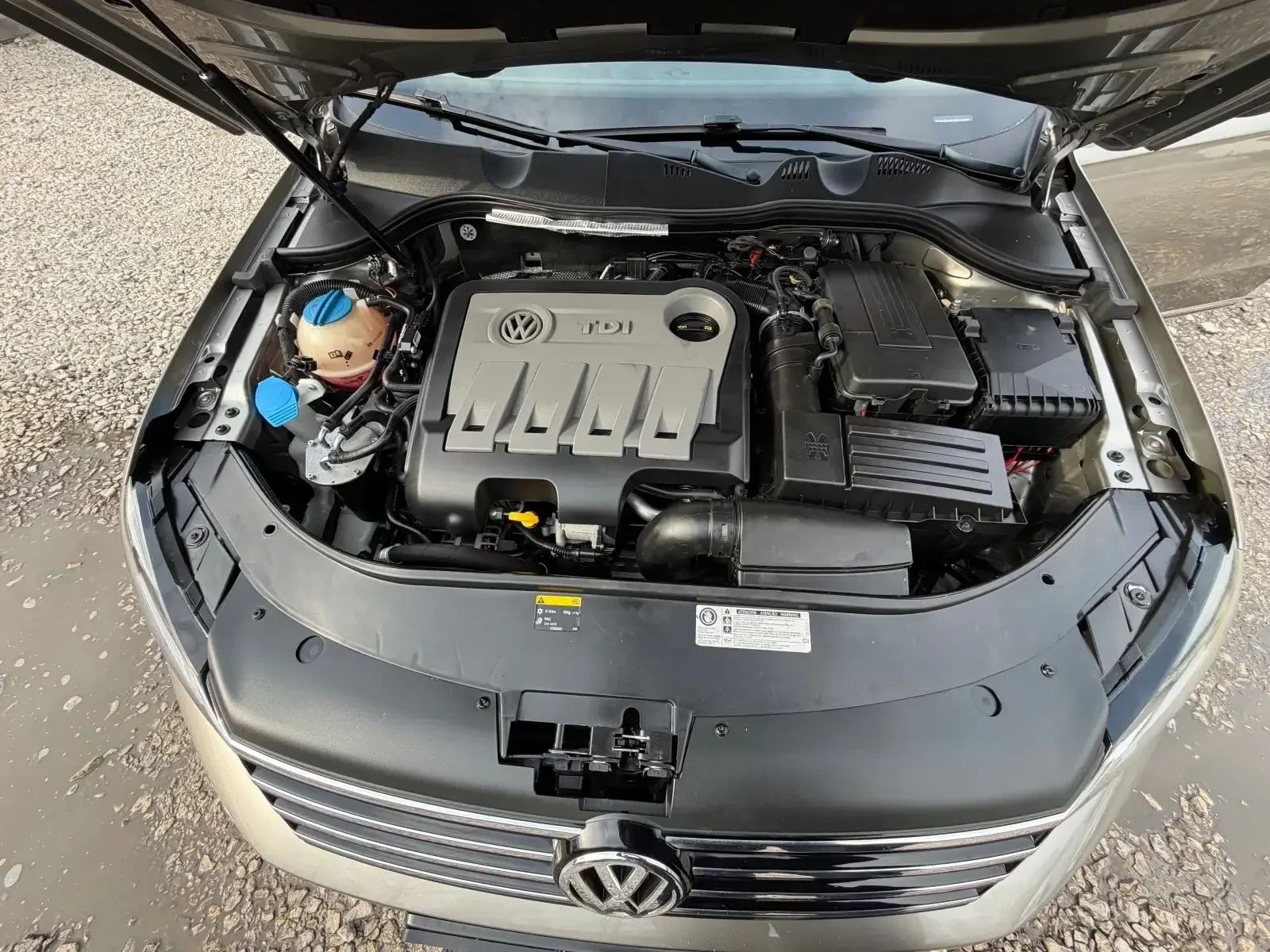 VW Passat 2.0TDI* D&G* KOJA* TOP* 07.2014* , снимка 15 - Автомобили и джипове - 53969997