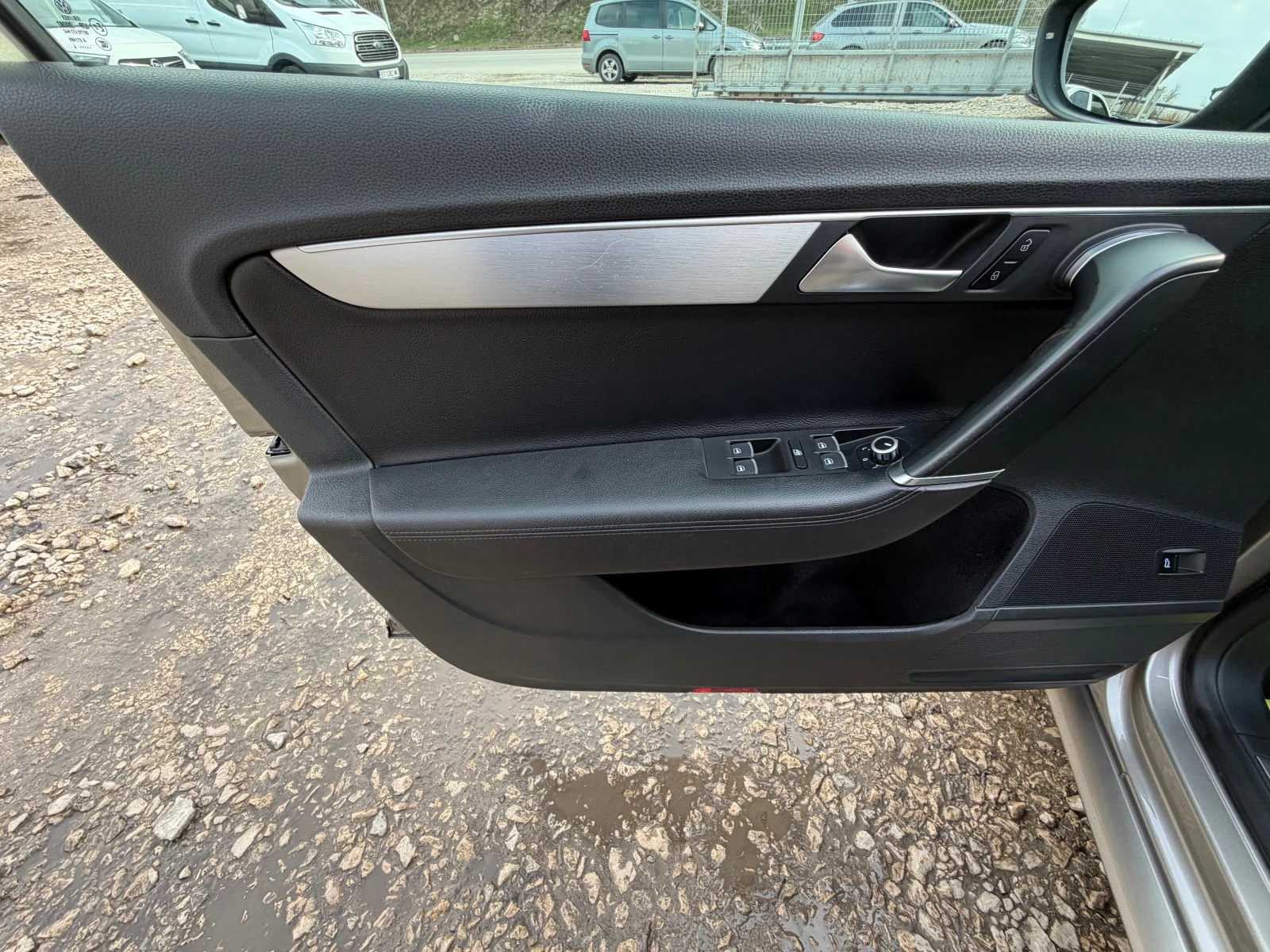 VW Passat 2.0TDI* D&G* KOJA* TOP* 07.2014* , снимка 17 - Автомобили и джипове - 53969997