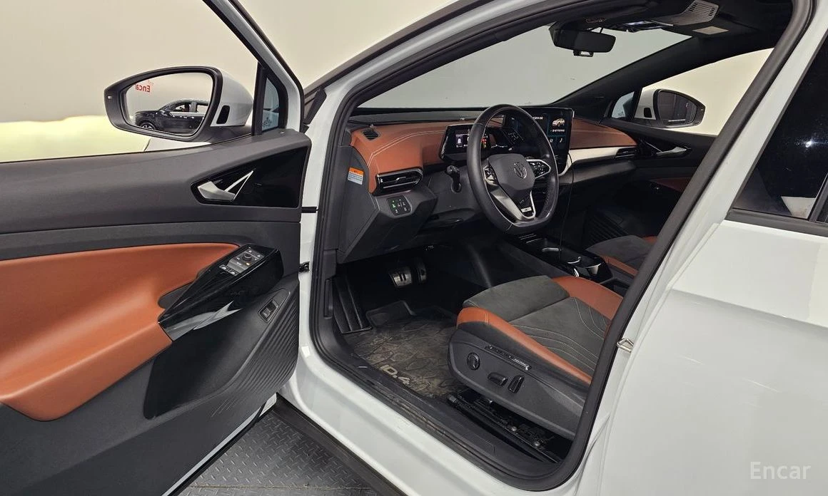 VW ID.4 PRO* KEYLESS* ПАНОРАМА* КАМЕРИ* 360* , снимка 7 - Автомобили и джипове - 54085254