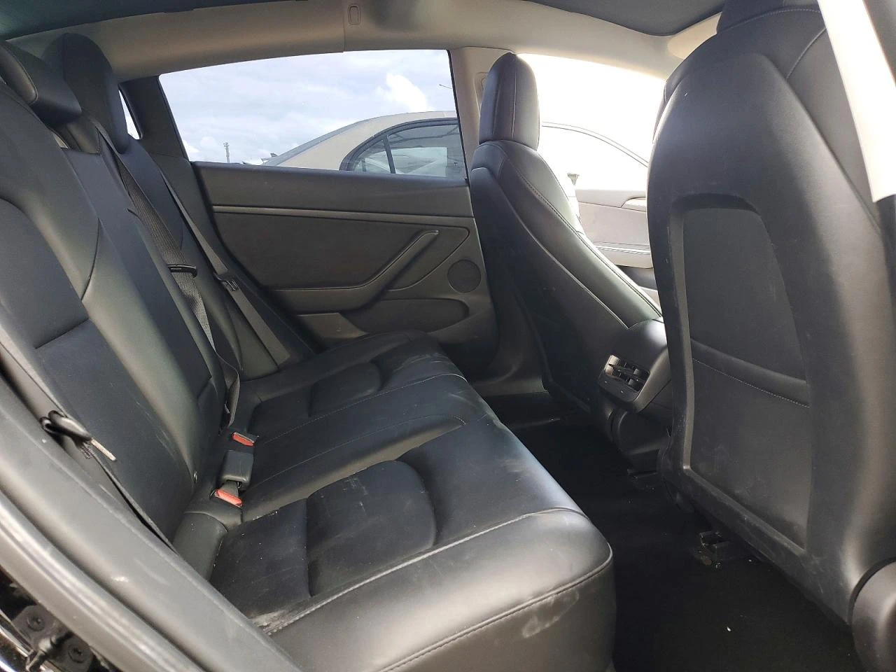 Tesla Model 3, снимка 10 - Автомобили и джипове - 54664107