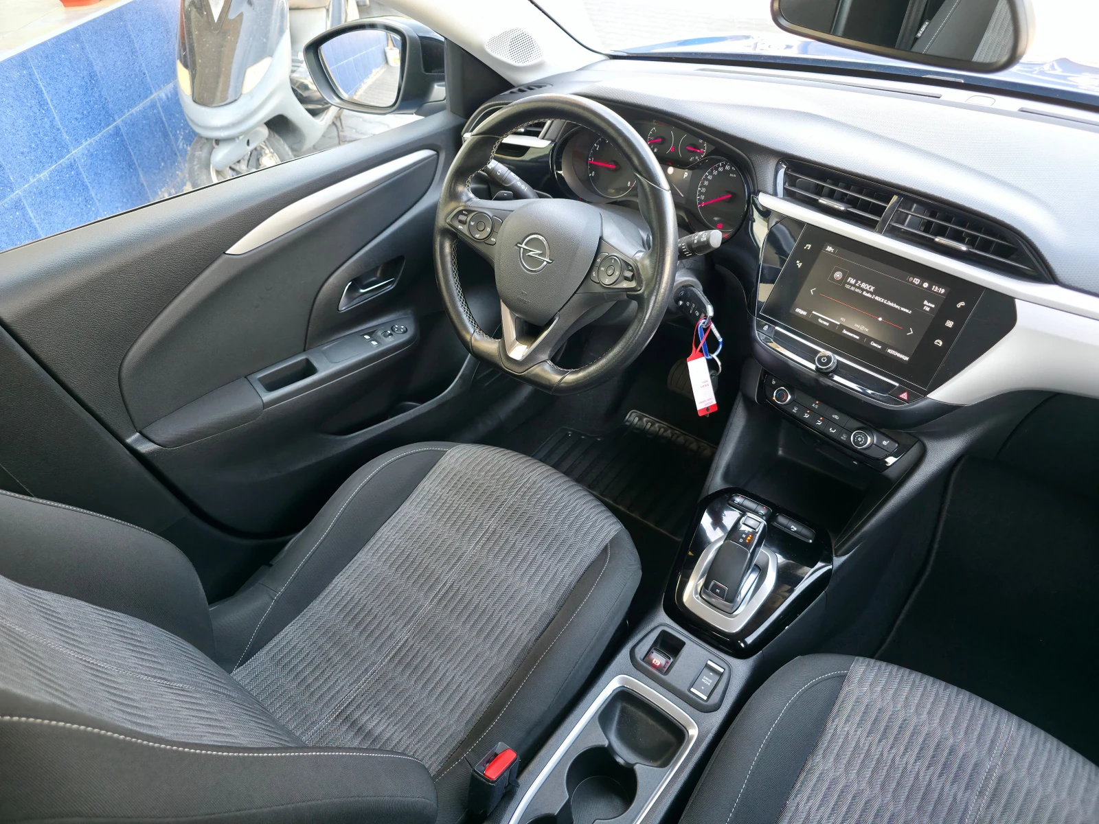 Opel Corsa 1, 2T Automatik EURO6d, снимка 12 - Автомобили и джипове - 54753614