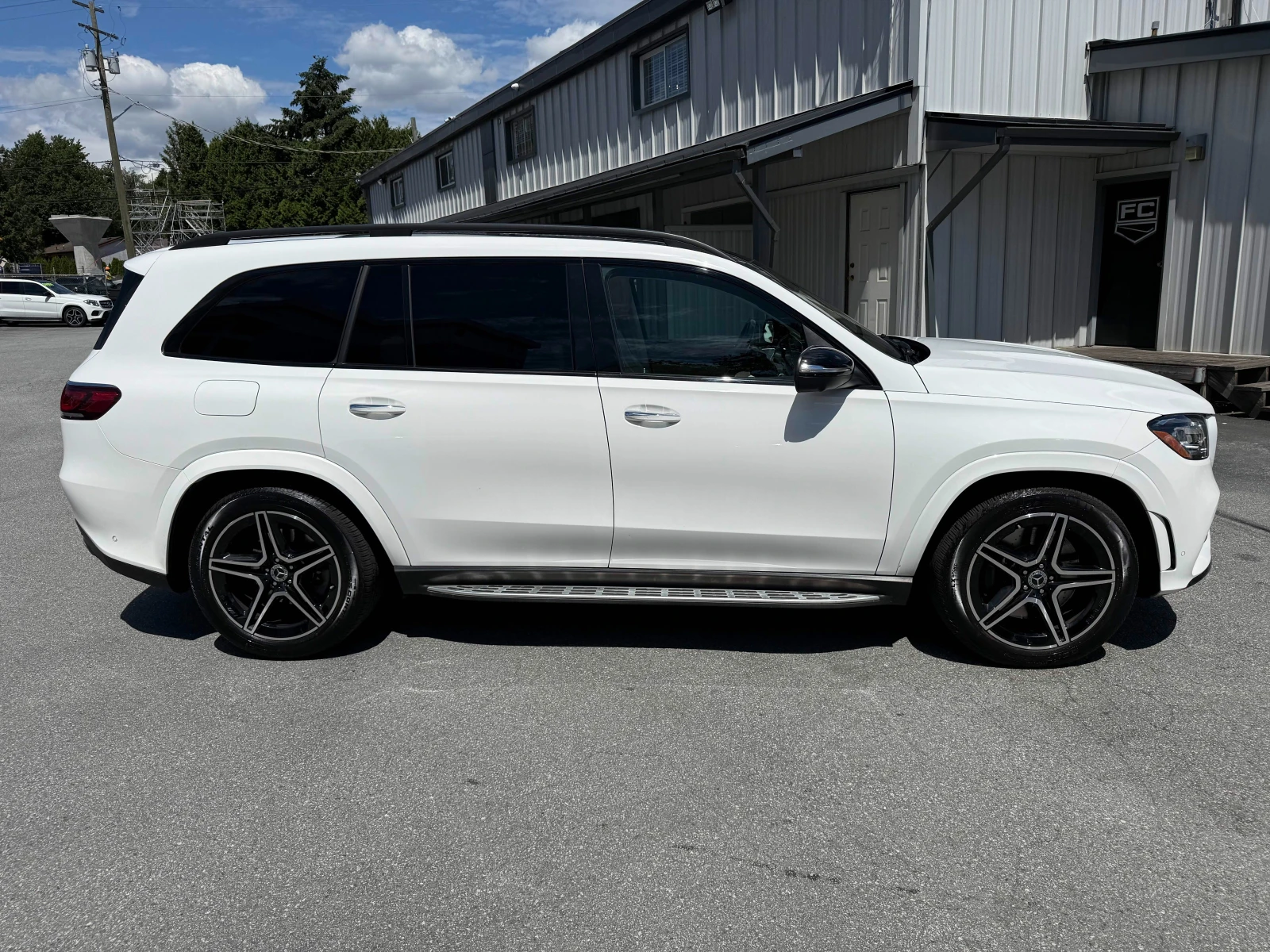 Mercedes-Benz GLS 450 2 КЛЮЧА * ПАНОРАМА * ПОДГРЕВИ * CARFAX, снимка 5 - Автомобили и джипове - 54896878