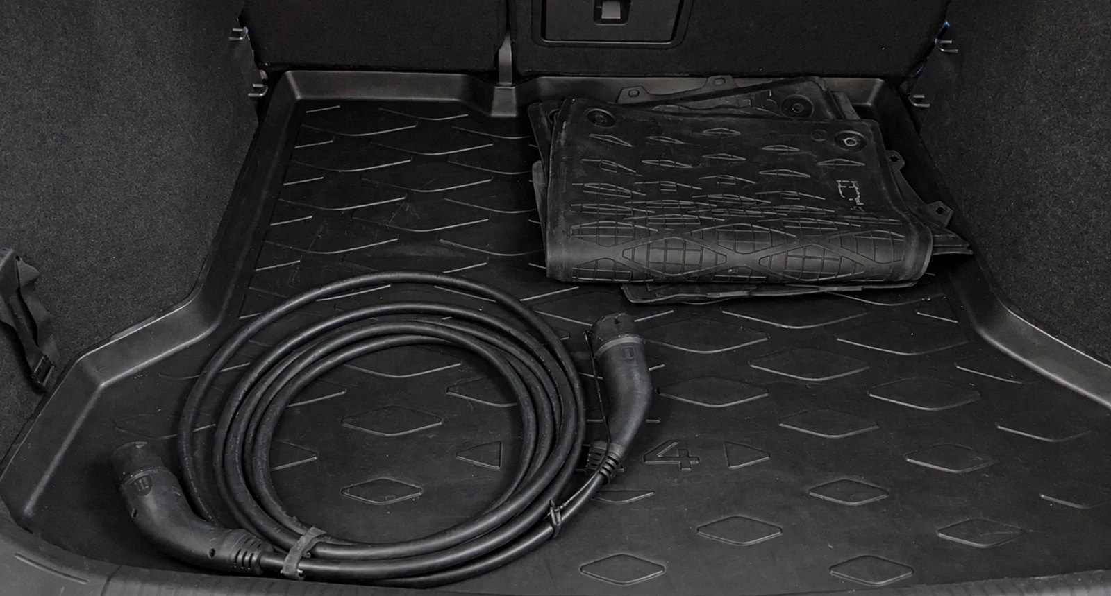 VW ID.4 82 kWh Business 88.4% SOH | Mobile.bg � ����������� 12