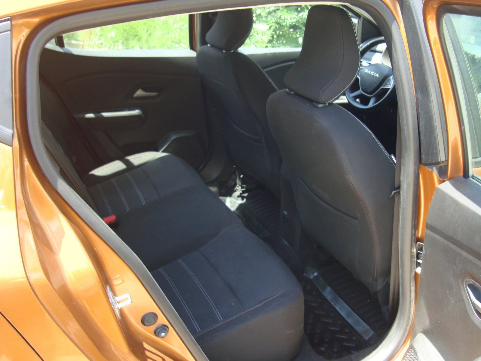 Dacia Sandero ГАЗ!!! КАТО НОВА!!!, снимка 9 - Автомобили и джипове - 55161822