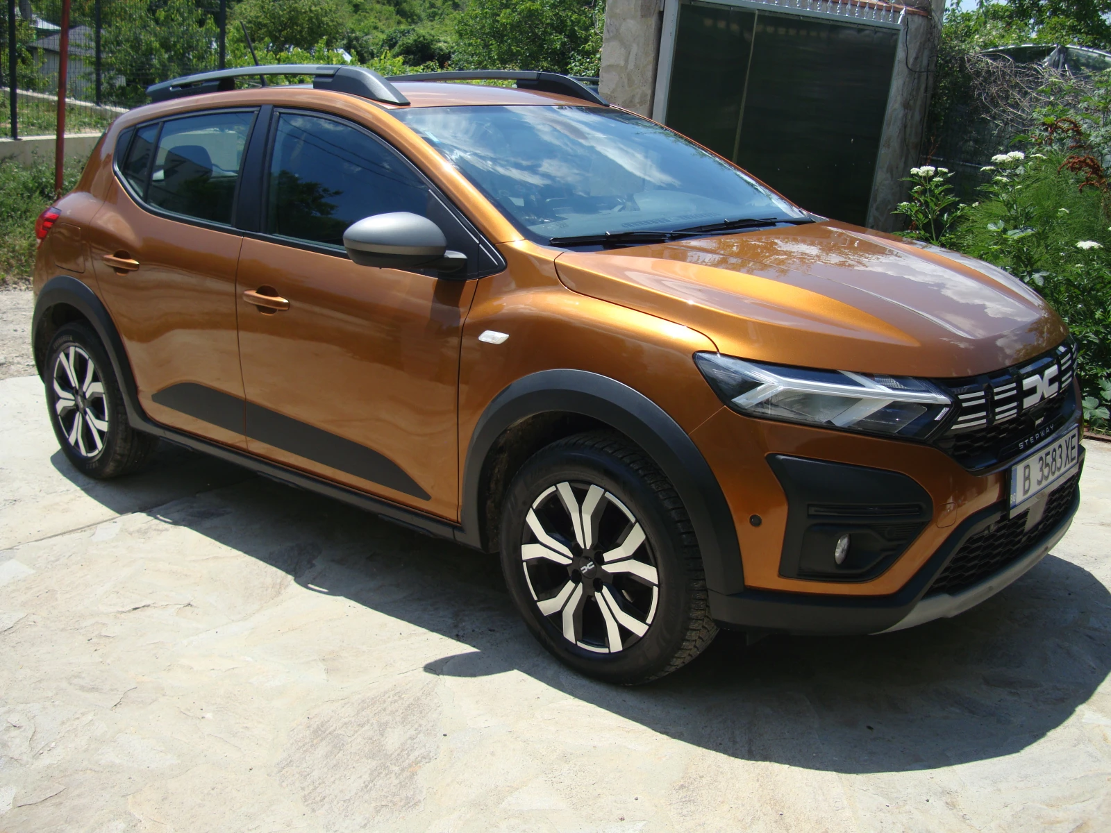 Dacia Sandero ГАЗ!!! КАТО НОВА!!!