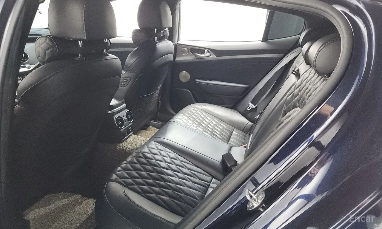 Kia Stinger 3.3* TURBO* GT* ПОДГРЕВ* ОБДУХВАНЕ* ХЕДЪП* LANE* A, снимка 14 - Автомобили и джипове - 55403366