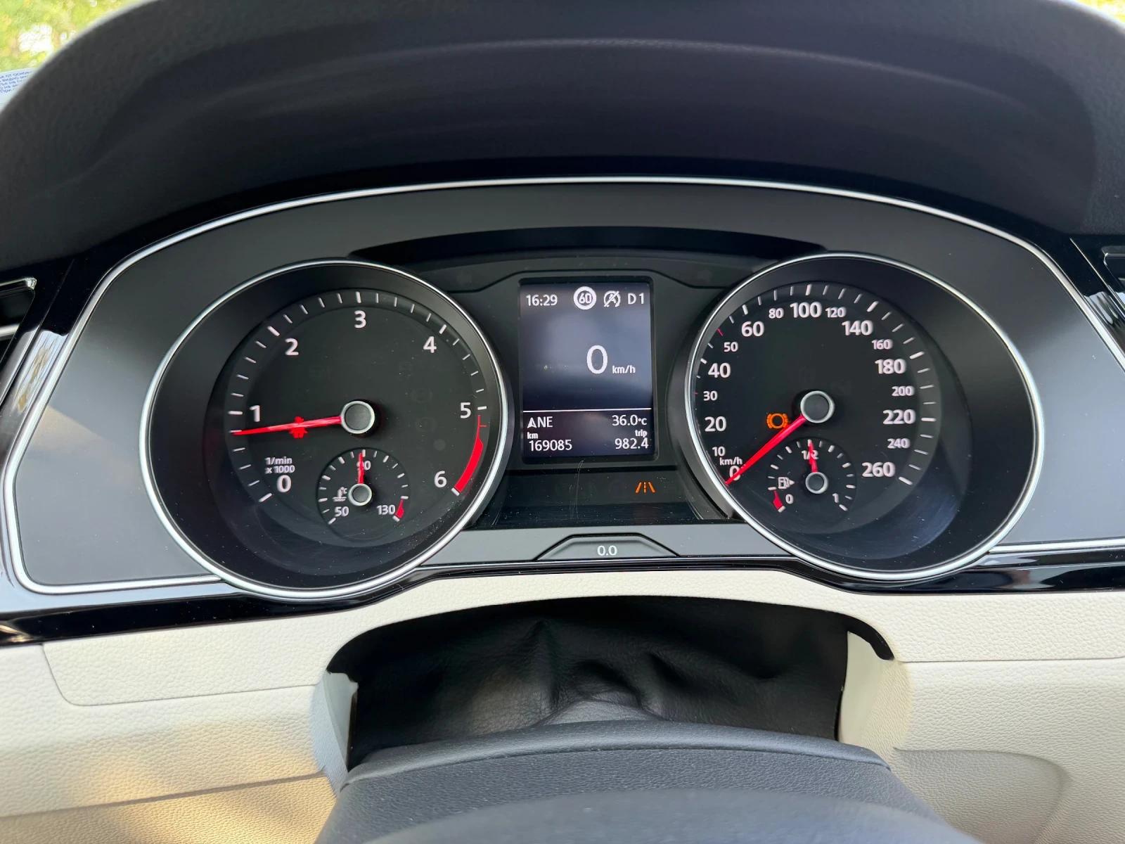 VW Passat DSG  CL   PANORAMA   ACC   LED ТОП Състояние!!!, снимка 13 - Автомобили и джипове - 55793492