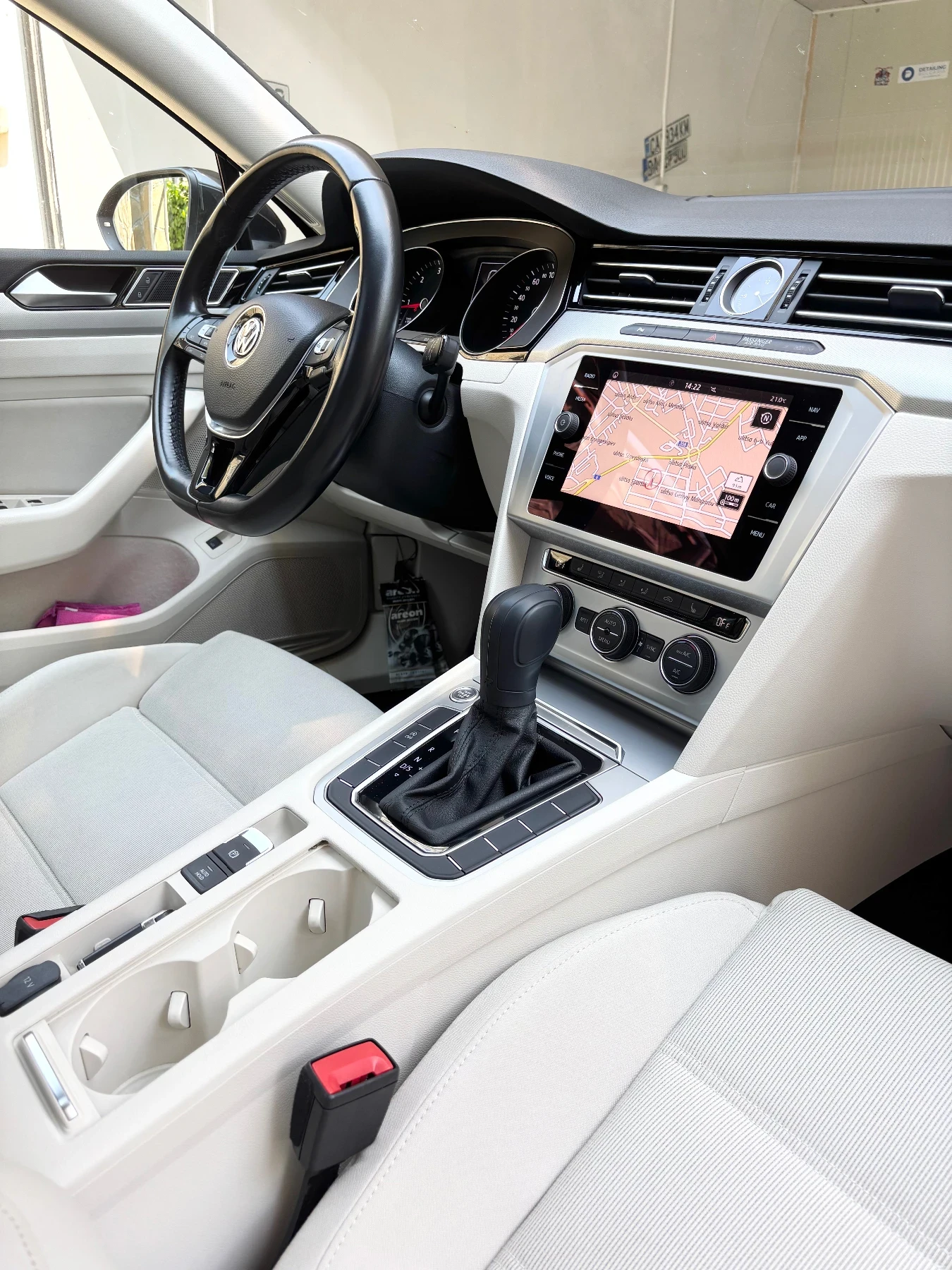VW Passat Variant Comfortline 2.0TDI DSG 150к.с. BMT SCR, снимка 6 - Автомобили и джипове - 55428196
