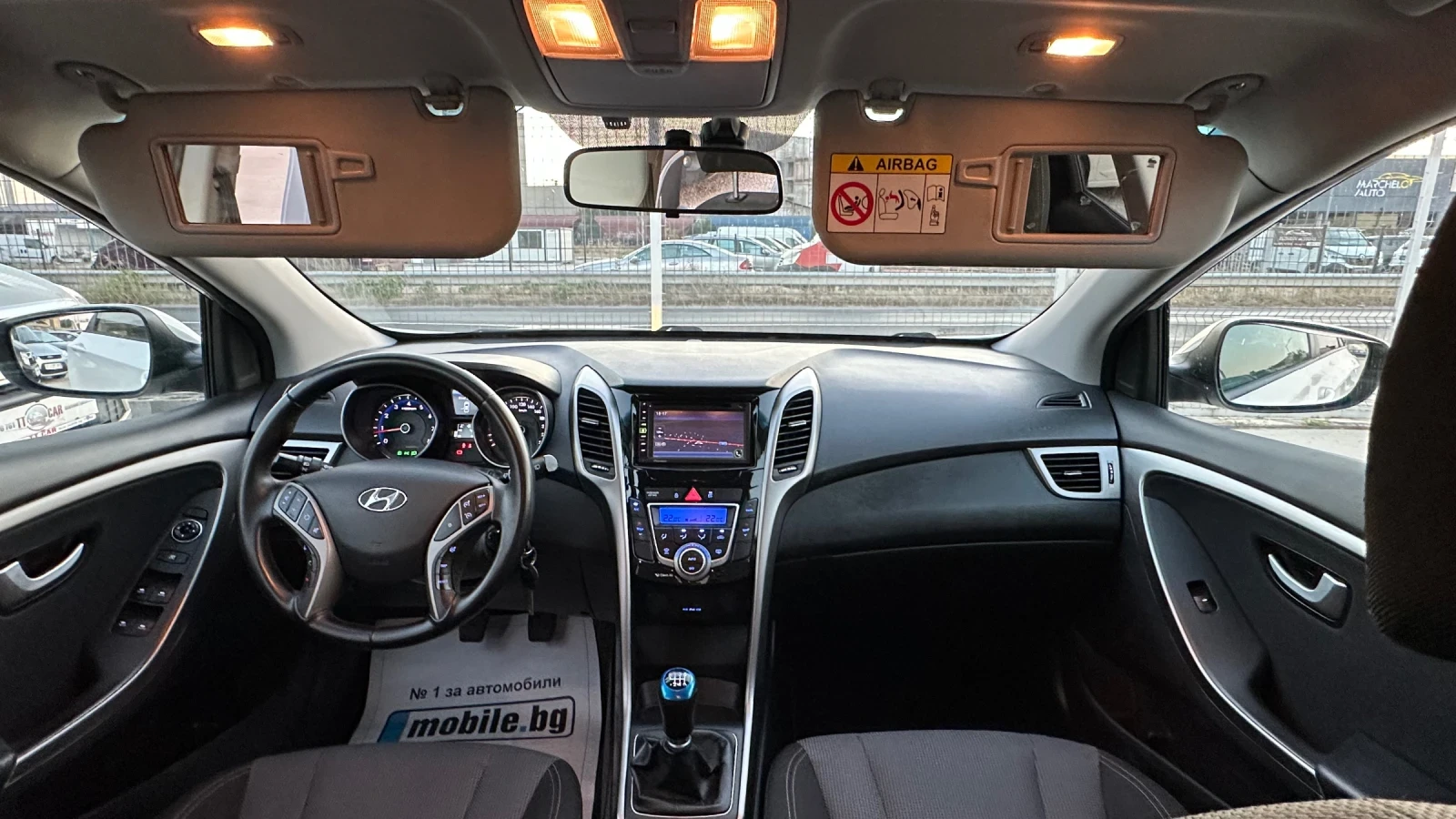 Hyundai I30 1.4i 100к. 6-скор.Нави! Климатроник! Лед!, снимка 11 - Автомобили и джипове - 55694974
