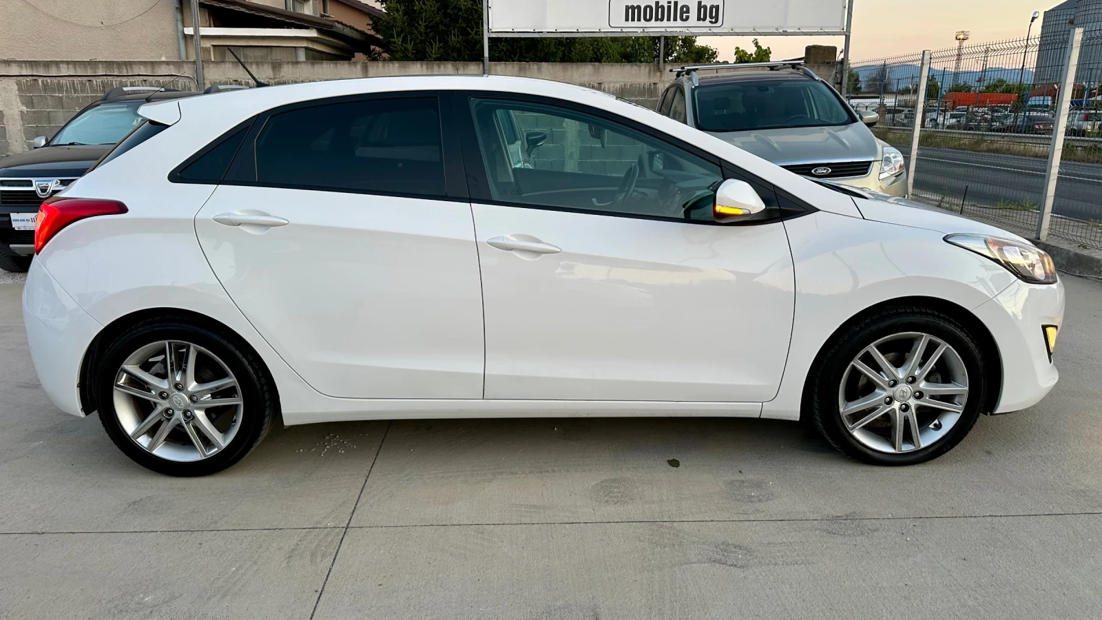Hyundai I30 1.4i 100к. 6-скор.Нави! Климатроник! Лед!, снимка 7 - Автомобили и джипове - 55694974
