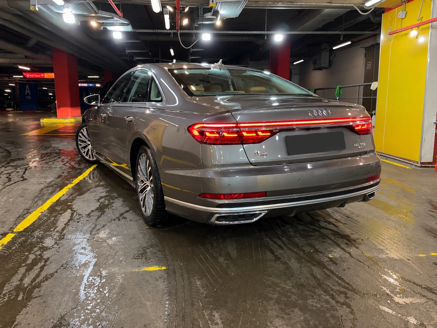 Audi A8 60 TDI, снимка 2 - Автомобили и джипове - 56726303