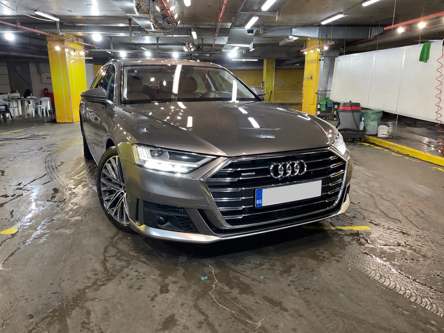 Audi A8 60 TDI