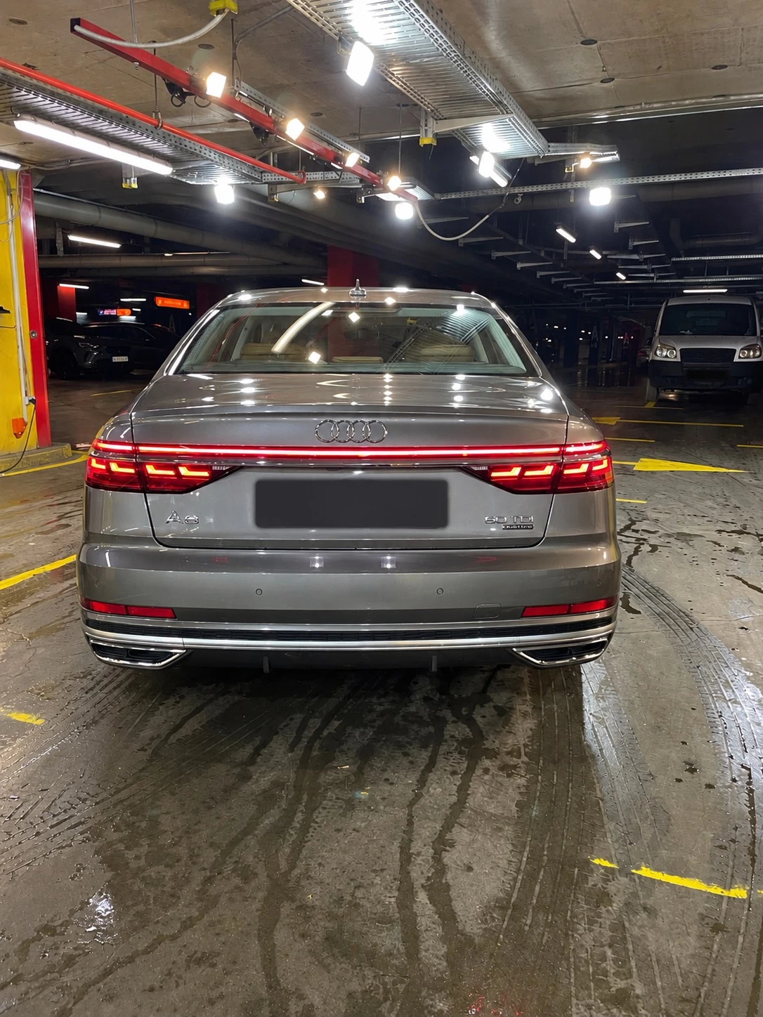 Audi A8 60 TDI, снимка 4 - Автомобили и джипове - 56726303