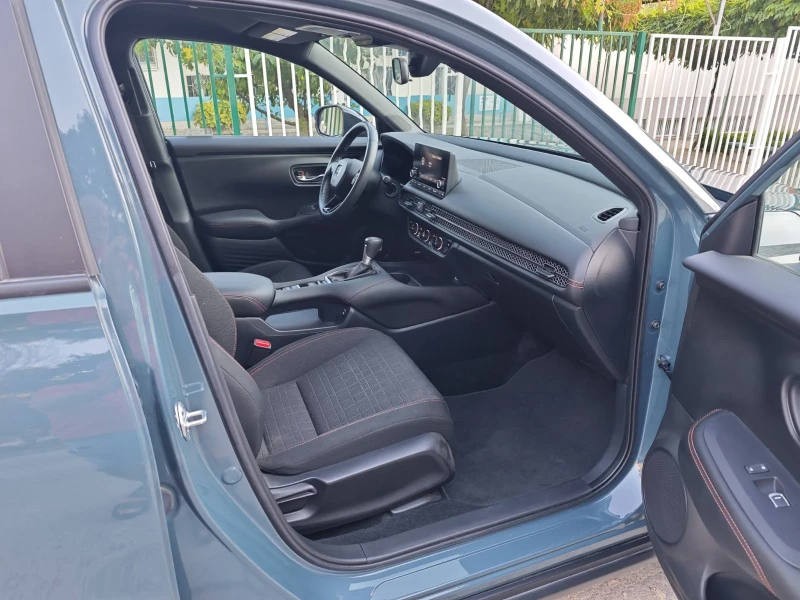 Honda Hr-v AWD  гаранция, снимка 10 - Автомобили и джипове - 51515677