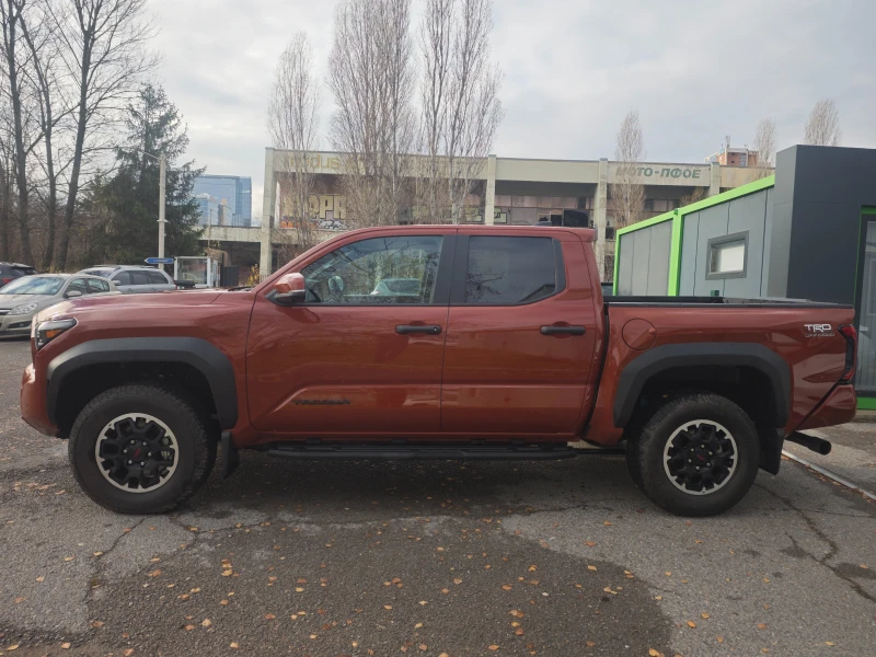 Toyota Tacoma 2025 TRD Pro OFF ROAD, снимка 4 - Автомобили и джипове - 52708694