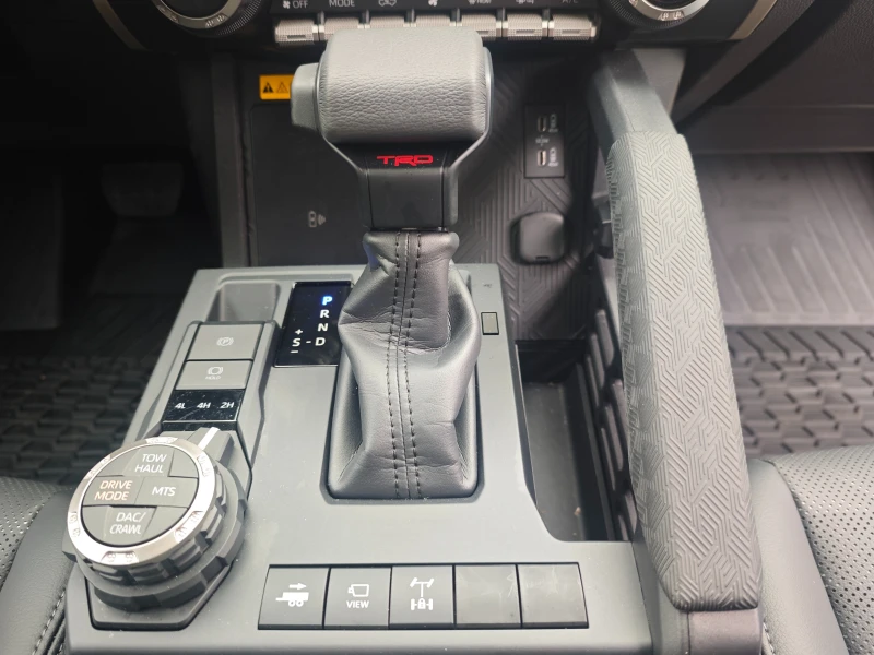 Toyota Tacoma 2025 TRD Pro OFF ROAD, снимка 9 - Автомобили и джипове - 52708694