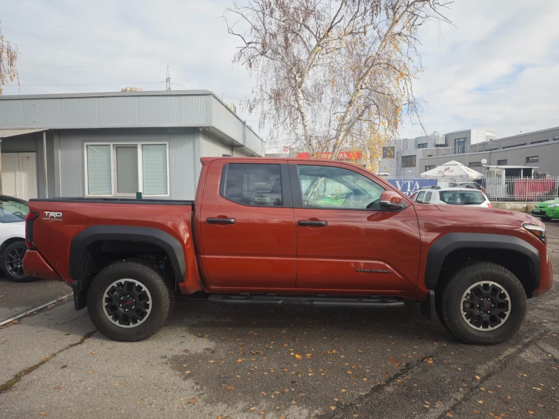 Toyota Tacoma 2025 TRD Pro OFF ROAD, снимка 5 - Автомобили и джипове - 52708694