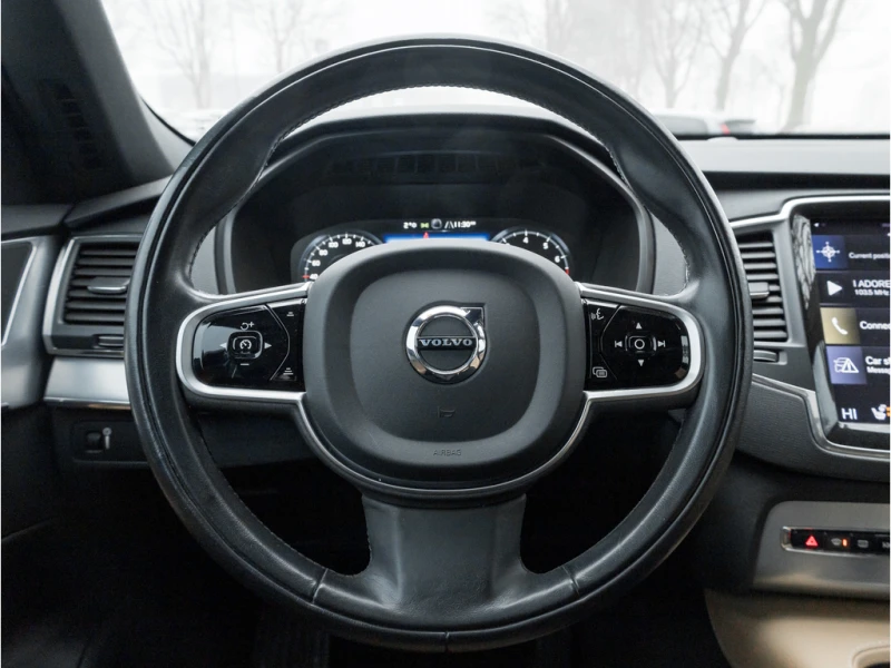 Volvo Xc90 T6 Momentum PLUS* 7 местен* КОЖА* ПАНО* KEYLESS, снимка 7 - Автомобили и джипове - 53293530