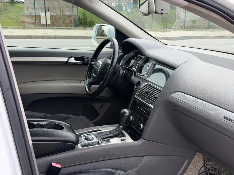 Audi Q7 3.0tdi Face Lift , снимка 7 - Автомобили и джипове - 53477582