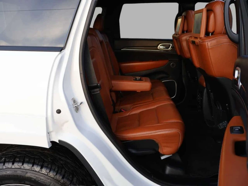 Jeep Grand cherokee * SRT * CARFAX * ЦЕНА ДО БГ, снимка 16 - Автомобили и джипове - 53562498