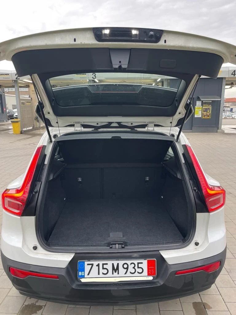Volvo XC40 D3, снимка 5 - Автомобили и джипове - 52461996