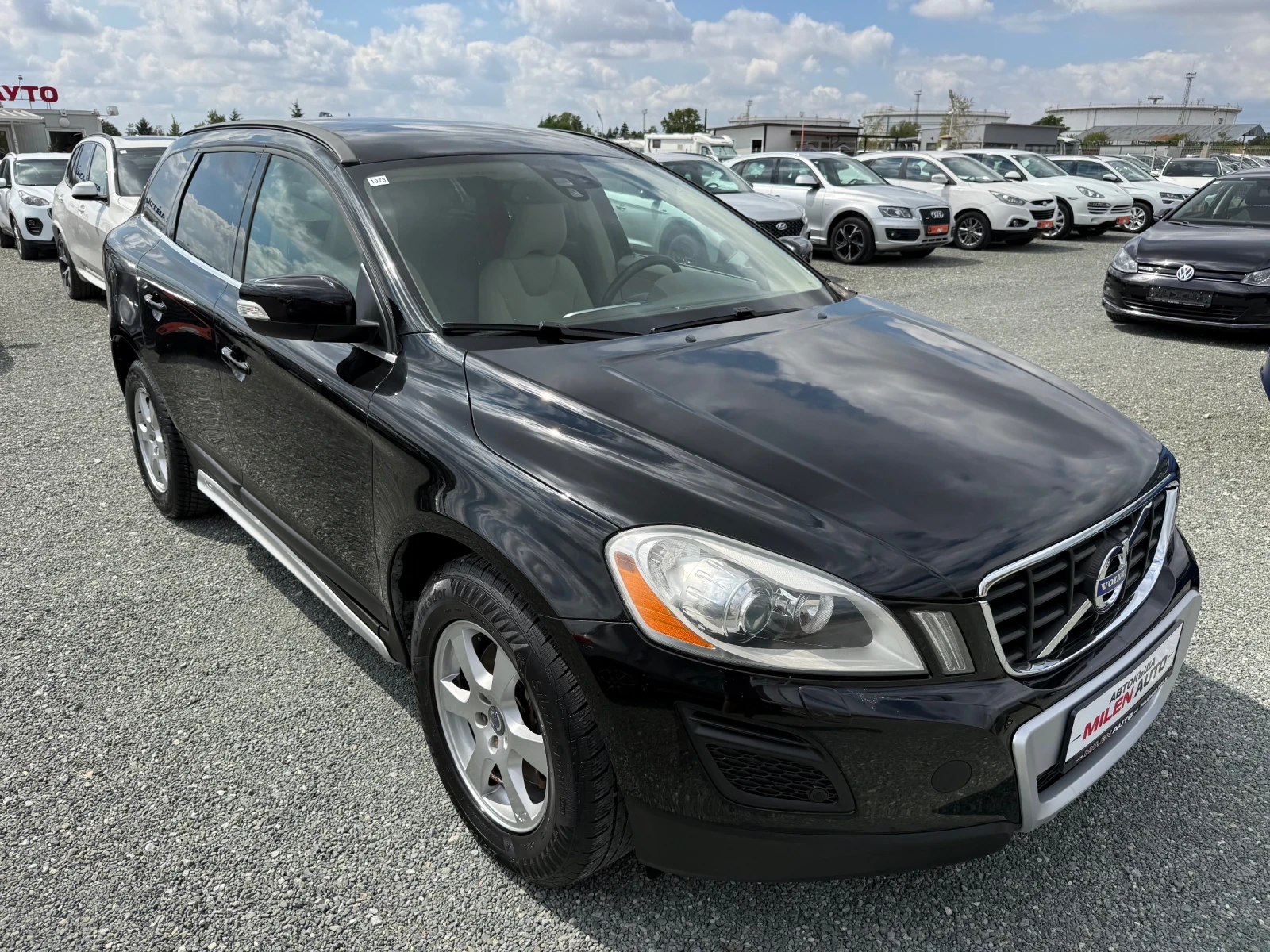 Volvo XC60 (KATO НОВА)^(4x4) - изображение 3