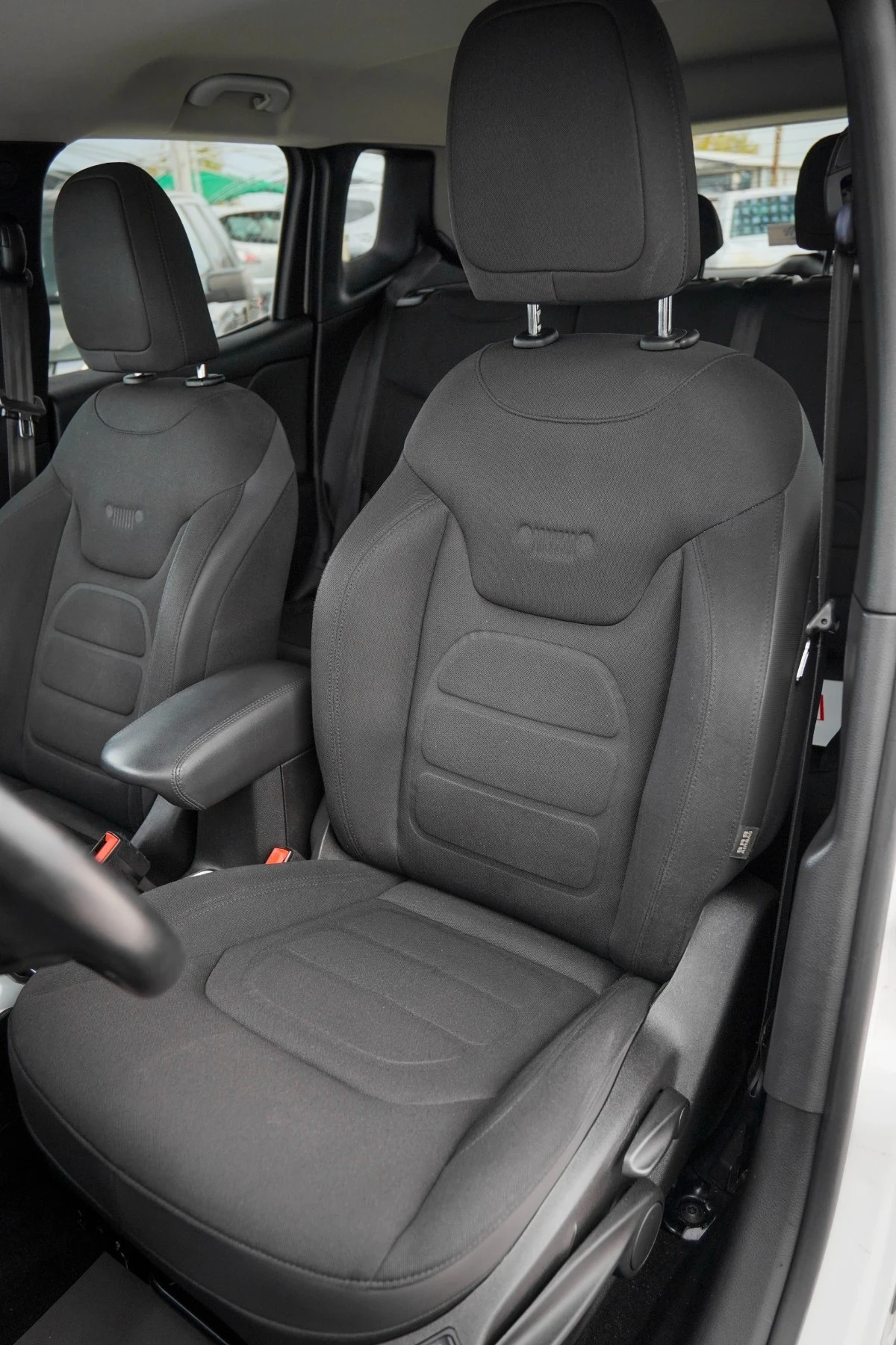 Jeep Renegade 1.6 JTD ITALIA ЛИЗИНГ - изображение 7