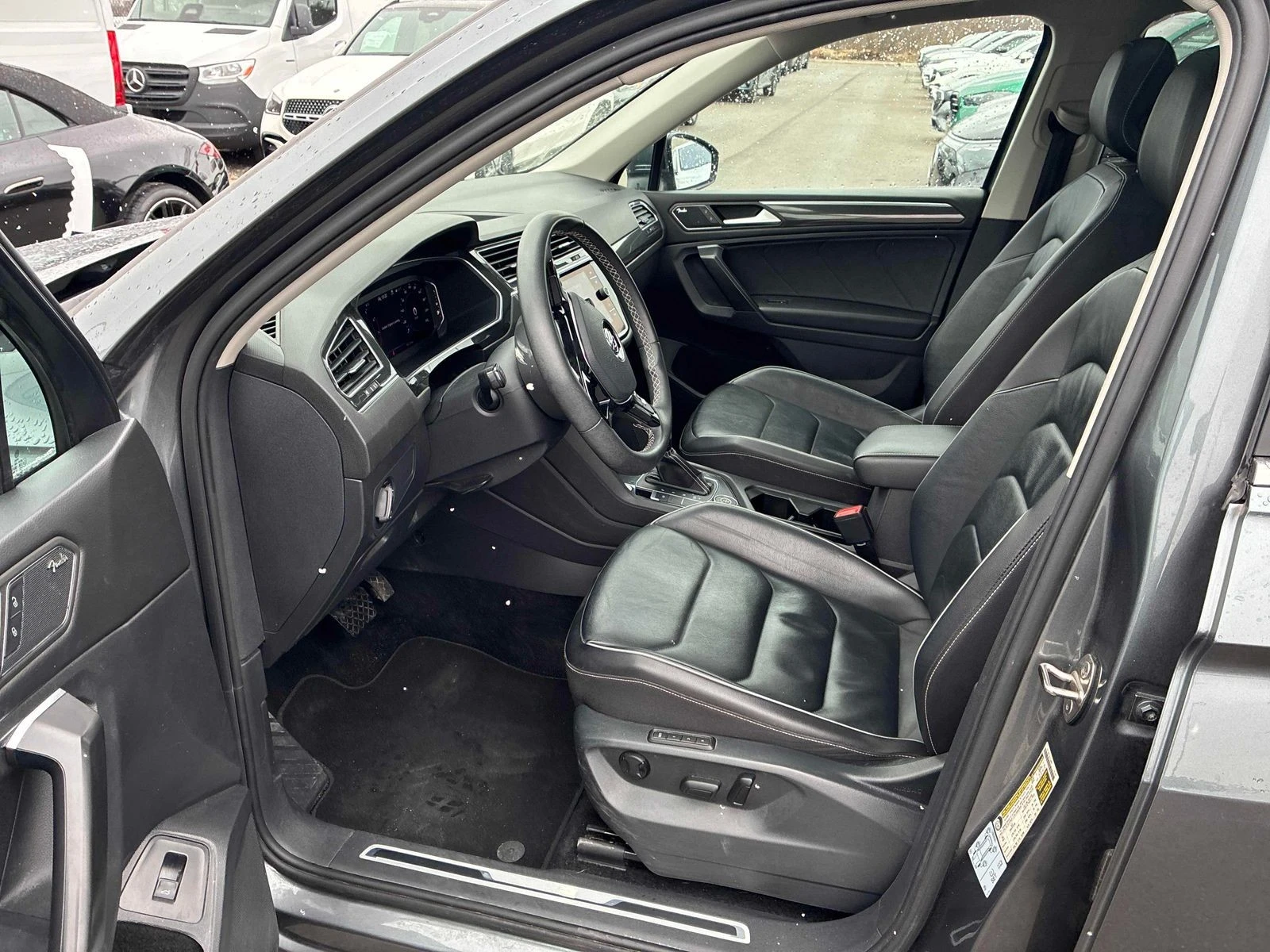 VW Tiguan HIGHLINE РЕГИСТРАЦИЯ & ОБСЛУЖВАНЕ, снимка 6 - Автомобили и джипове - 54145908