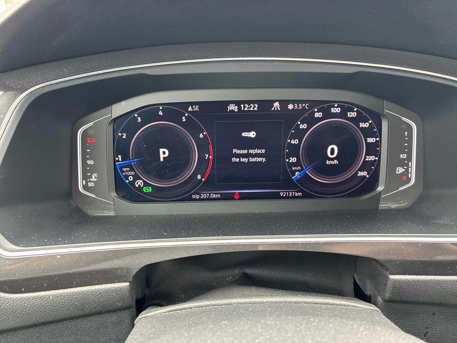 VW Tiguan HIGHLINE РЕГИСТРАЦИЯ & ОБСЛУЖВАНЕ, снимка 8 - Автомобили и джипове - 54145908