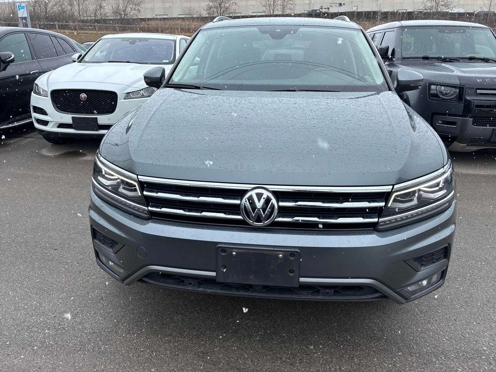 VW Tiguan HIGHLINE РЕГИСТРАЦИЯ & ОБСЛУЖВАНЕ, снимка 2 - Автомобили и джипове - 54145908