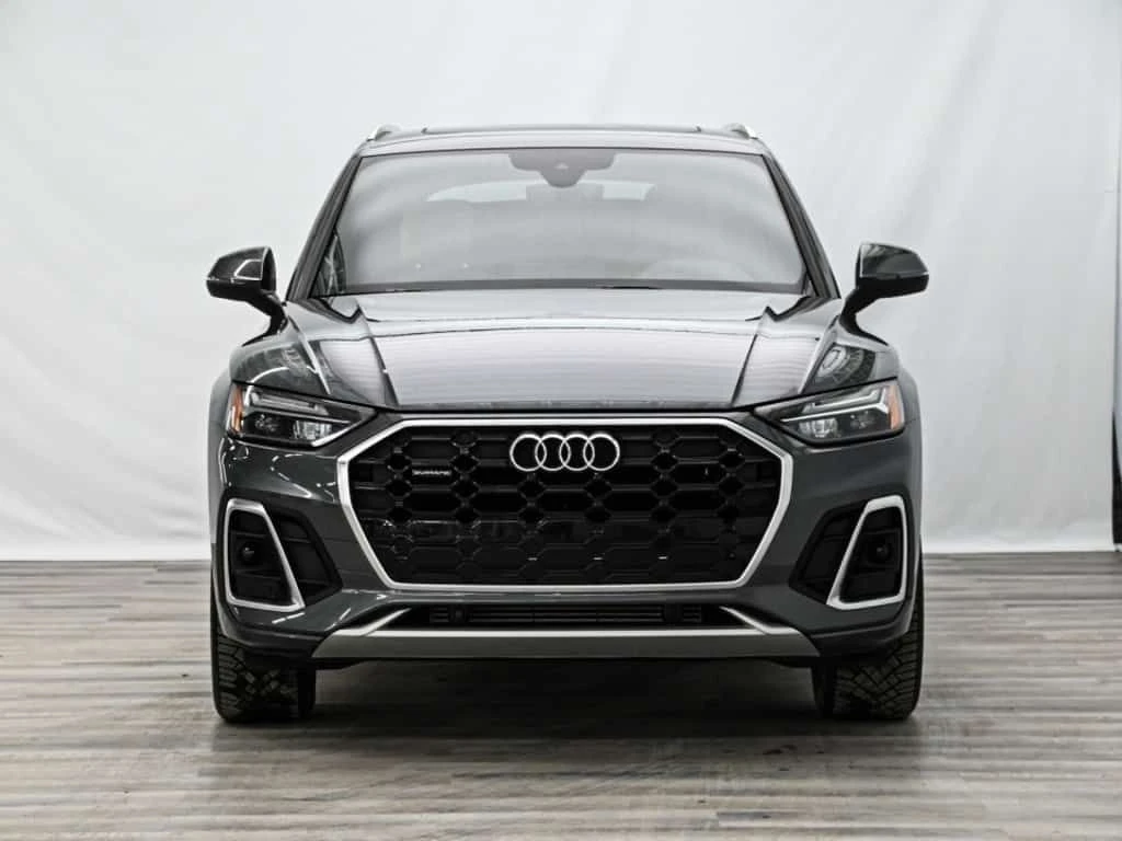 Audi Q5 Progressiv| Panorama| Ambient| Distronic| , снимка 3 - Автомобили и джипове - 54225620