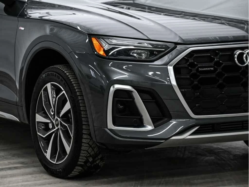 Audi Q5 Progressiv| Panorama| Ambient| Distronic| , снимка 4 - Автомобили и джипове - 54225620