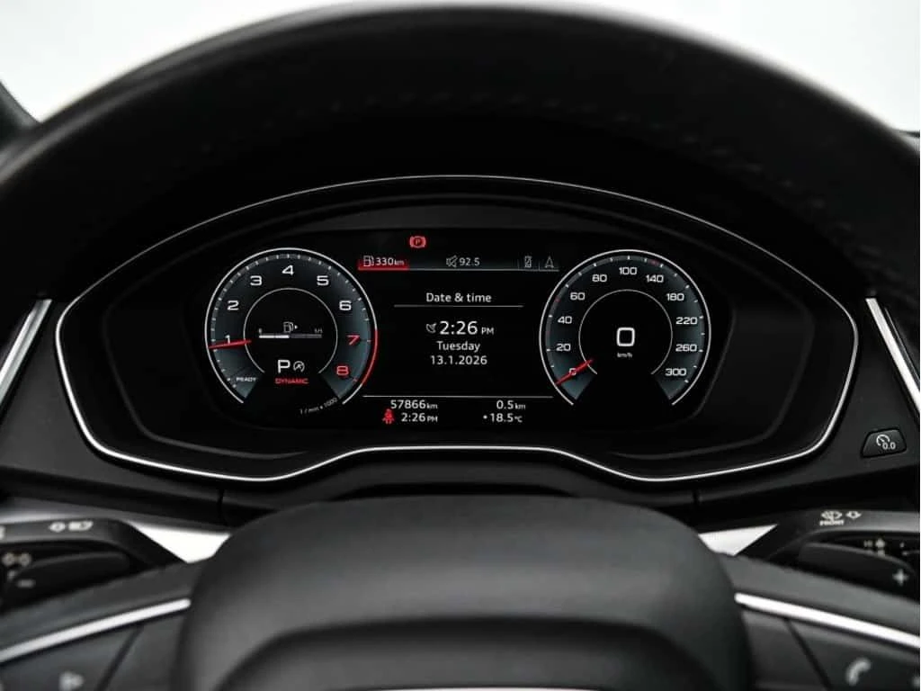 Audi Q5 Progressiv| Panorama| Ambient| Distronic| , снимка 13 - Автомобили и джипове - 54225620