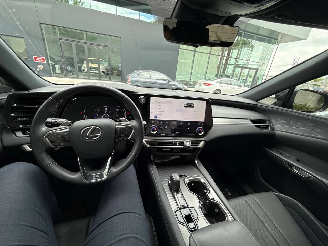 Lexus RX 500h | DISTRONIC | ОБДУХВАНЕ | CARFAX | , снимка 8 - Автомобили и джипове - 54847069
