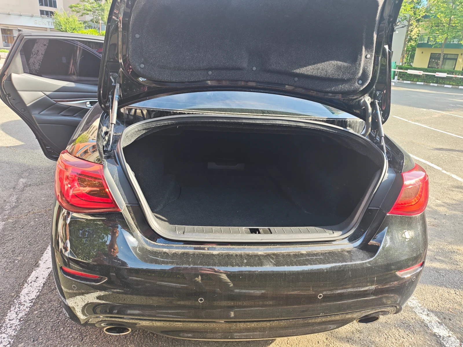 Infiniti QX70 Q70 - 3.7 - 333 hp + 176 000, снимка 8 - Автомобили и джипове - 54901862