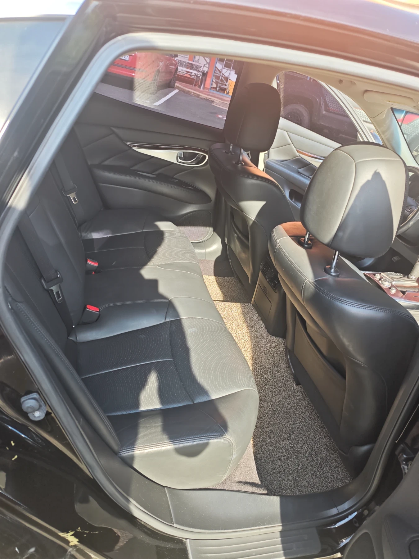 Infiniti QX70 Q70 - 3.7 - 333 hp + 176 000, снимка 13 - Автомобили и джипове - 54901862