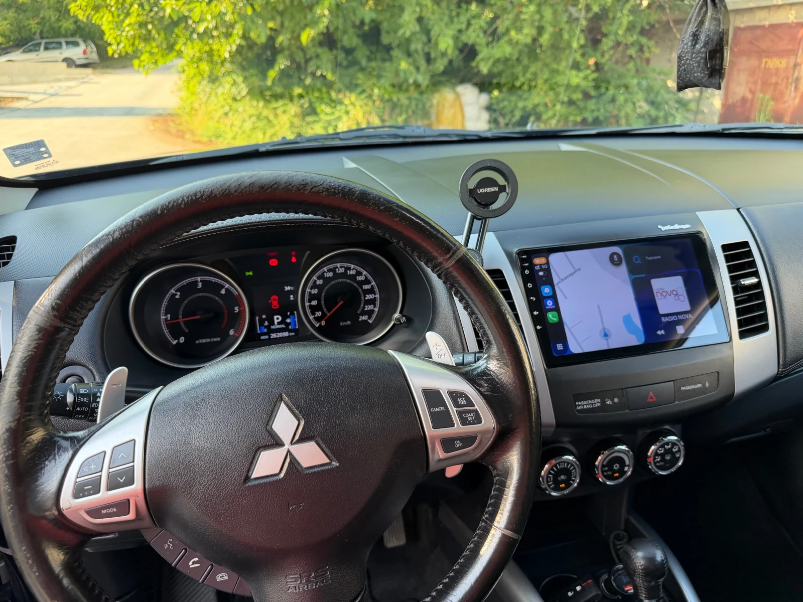 Mitsubishi Outlander 2.2 DiD, снимка 9 - Автомобили и джипове - 55251851