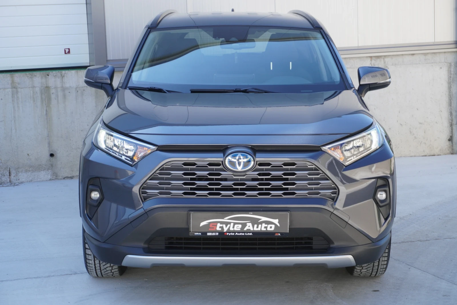 Toyota Rav4 2.5i HYBRID AWD-i/FACELIFT/КАТО НОВ!!, снимка 8 - Автомобили и джипове - 55334211