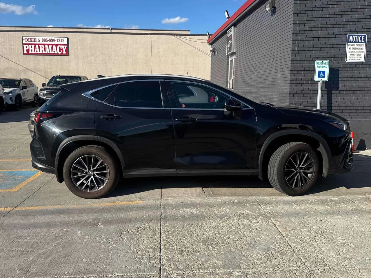 Lexus NX 350h  * CARFAX * ОПЦИЯ ЗА ФИНАНСИРАНЕ, снимка 3 - Автомобили и джипове - 55684393
