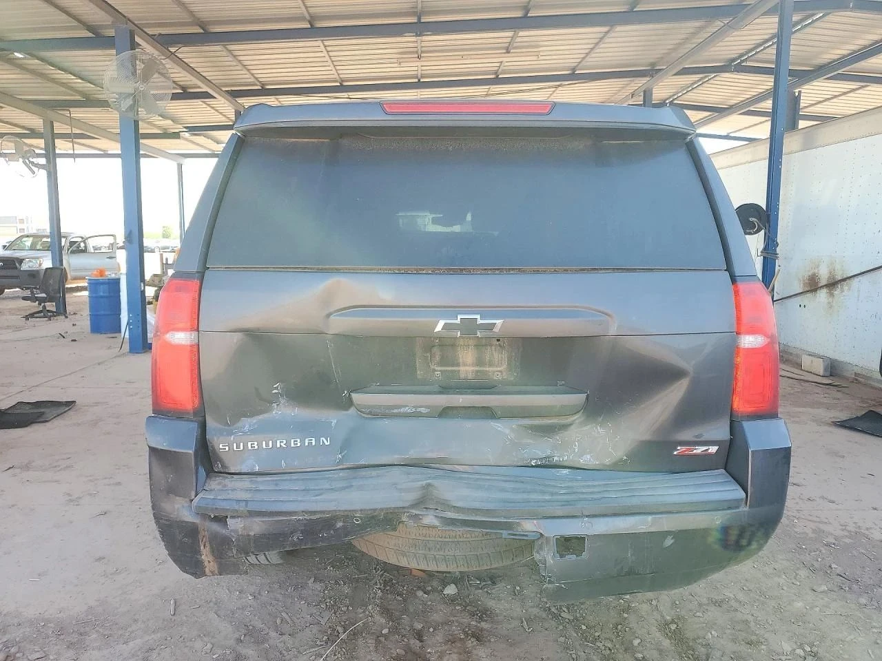 Chevrolet Suburban, снимка 6 - Автомобили и джипове - 56726908