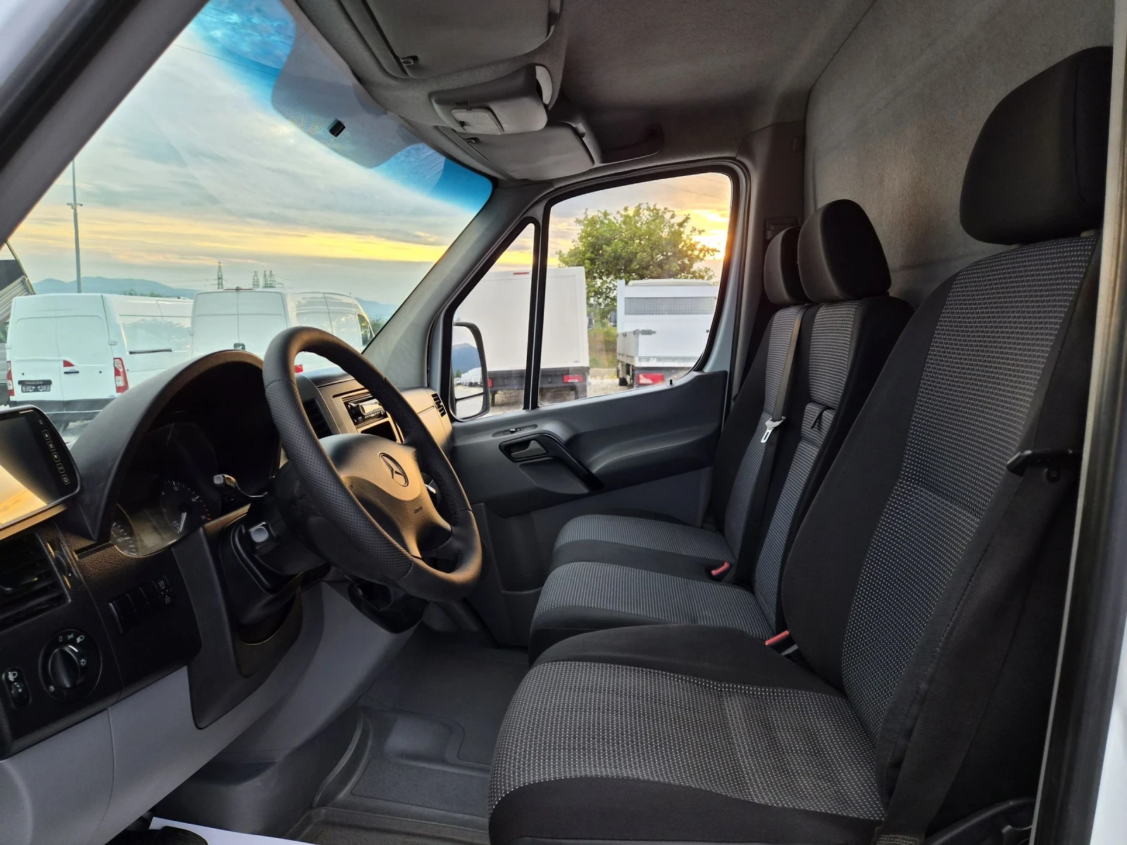Mercedes-Benz Sprinter 319 CDI, Макси, Клима, Камера, снимка 11 - Бусове и автобуси - 55140419
