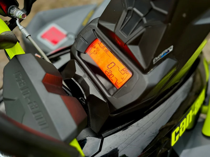 Can-Am Renеgade 1000R XMR * TOP * FULL * РЕГИСТРАЦИЯ * , снимка 10 - Мотоциклети и мототехника - 53100827