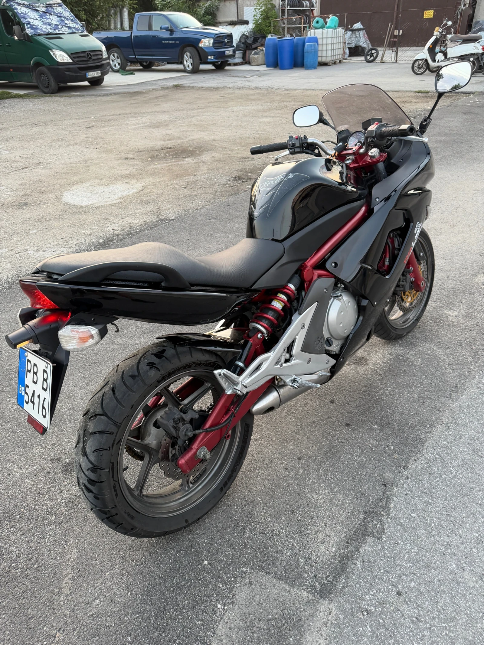 Kawasaki ER, снимка 3 - Мотоциклети и мототехника - 55157347