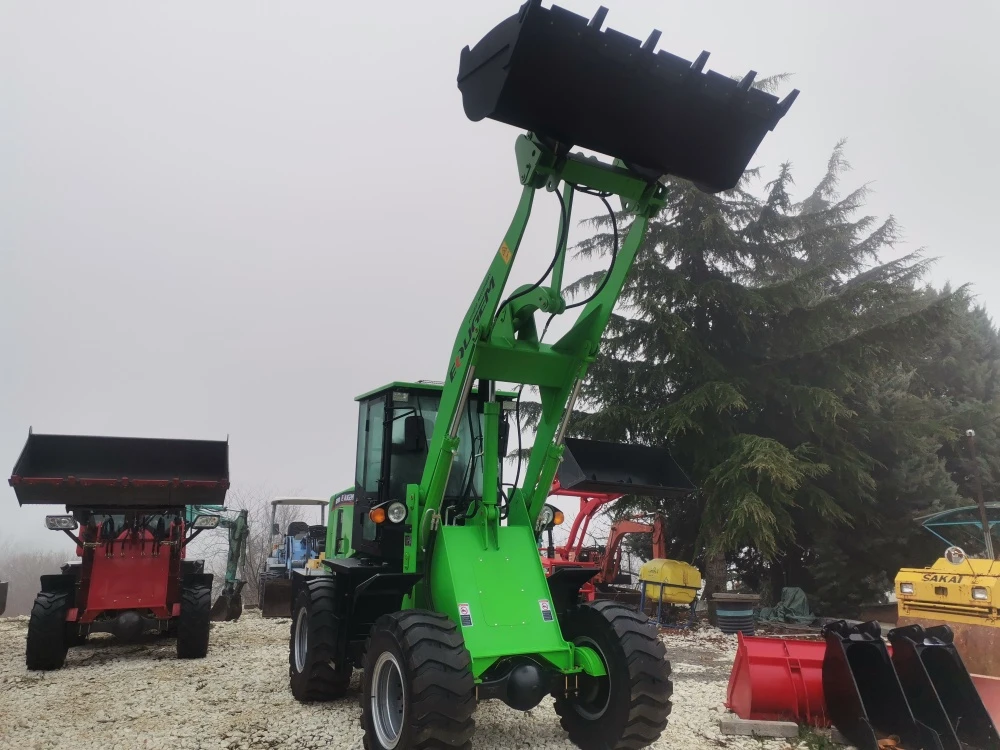   Komatsu 2     | Mobile.bg   1