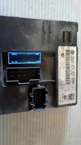 Електронен модул зa Audi A6 - 4F0907289B, снимка 1