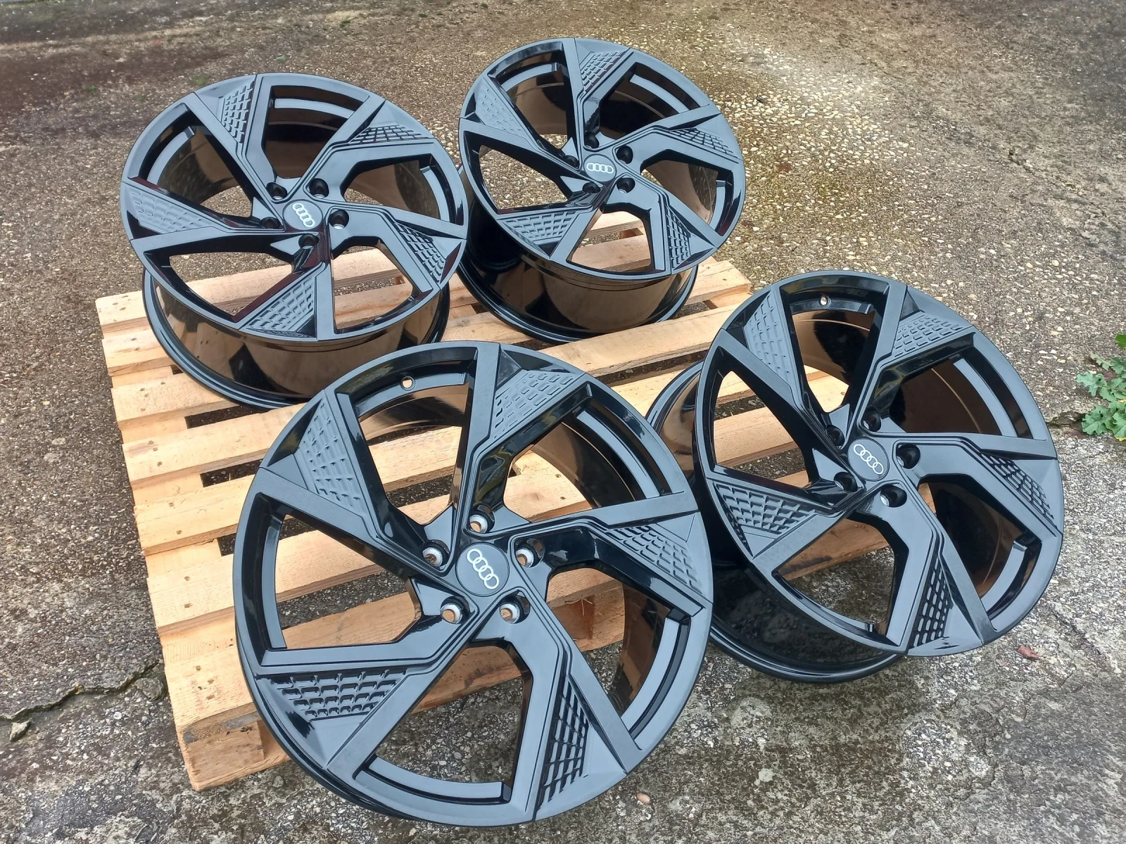 Джанти за Audi, снимка 2 - Гуми и джанти - 54090052