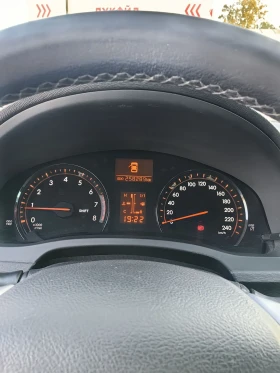 Обява за продажба на Toyota Avensis ~13 800 лв. - изображение 8