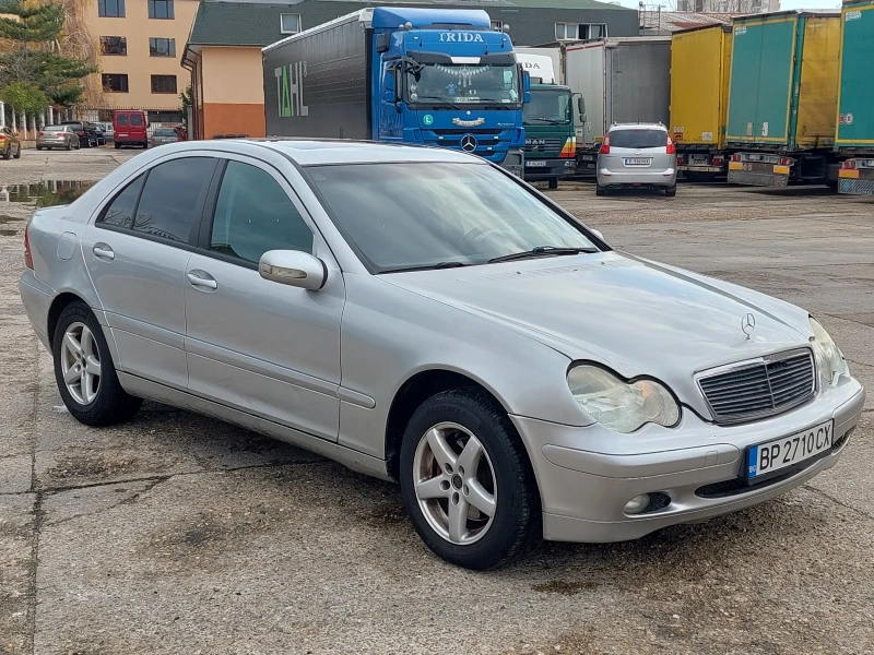 Mercedes-Benz C 220 2.2CDI * АВТОМАТИК * РЕГИСТРИРАН * , снимка 6 - Автомобили и джипове - 48076345