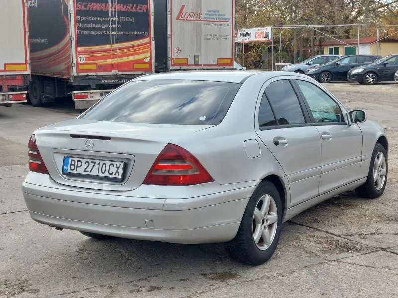 Mercedes-Benz C 220 2.2CDI * АВТОМАТИК * РЕГИСТРИРАН * , снимка 7 - Автомобили и джипове - 48076345