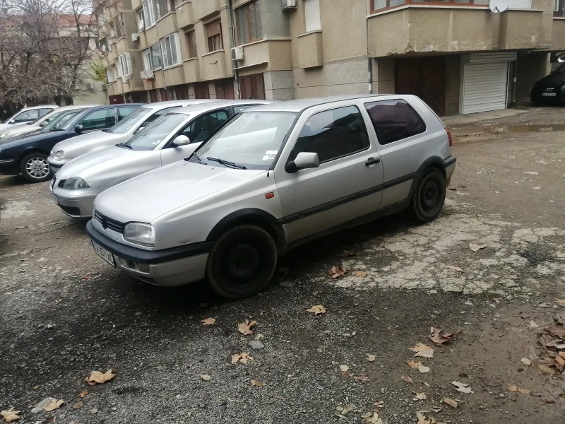 VW Golf, снимка 7 - Автомобили и джипове - 48223857